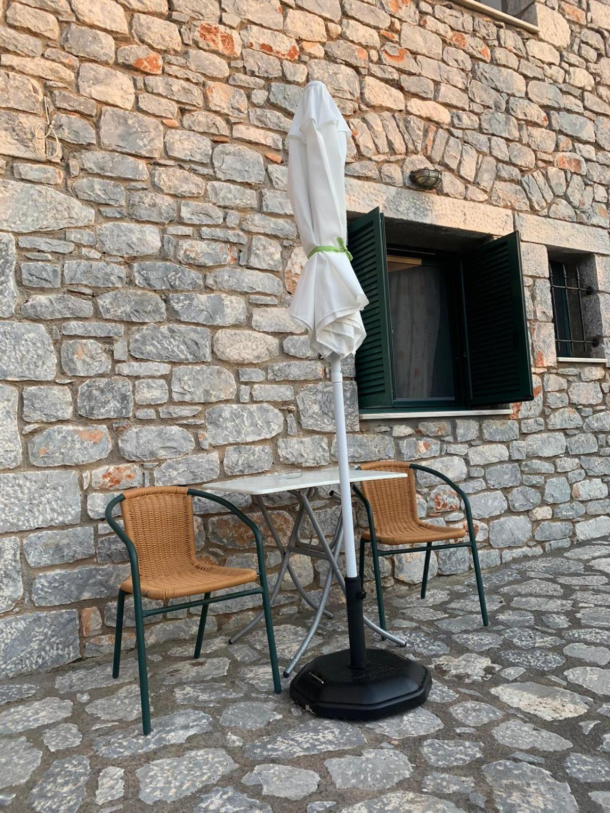 Vatoulia House Lejlighedshotel Néon Oítilon Eksteriør billede