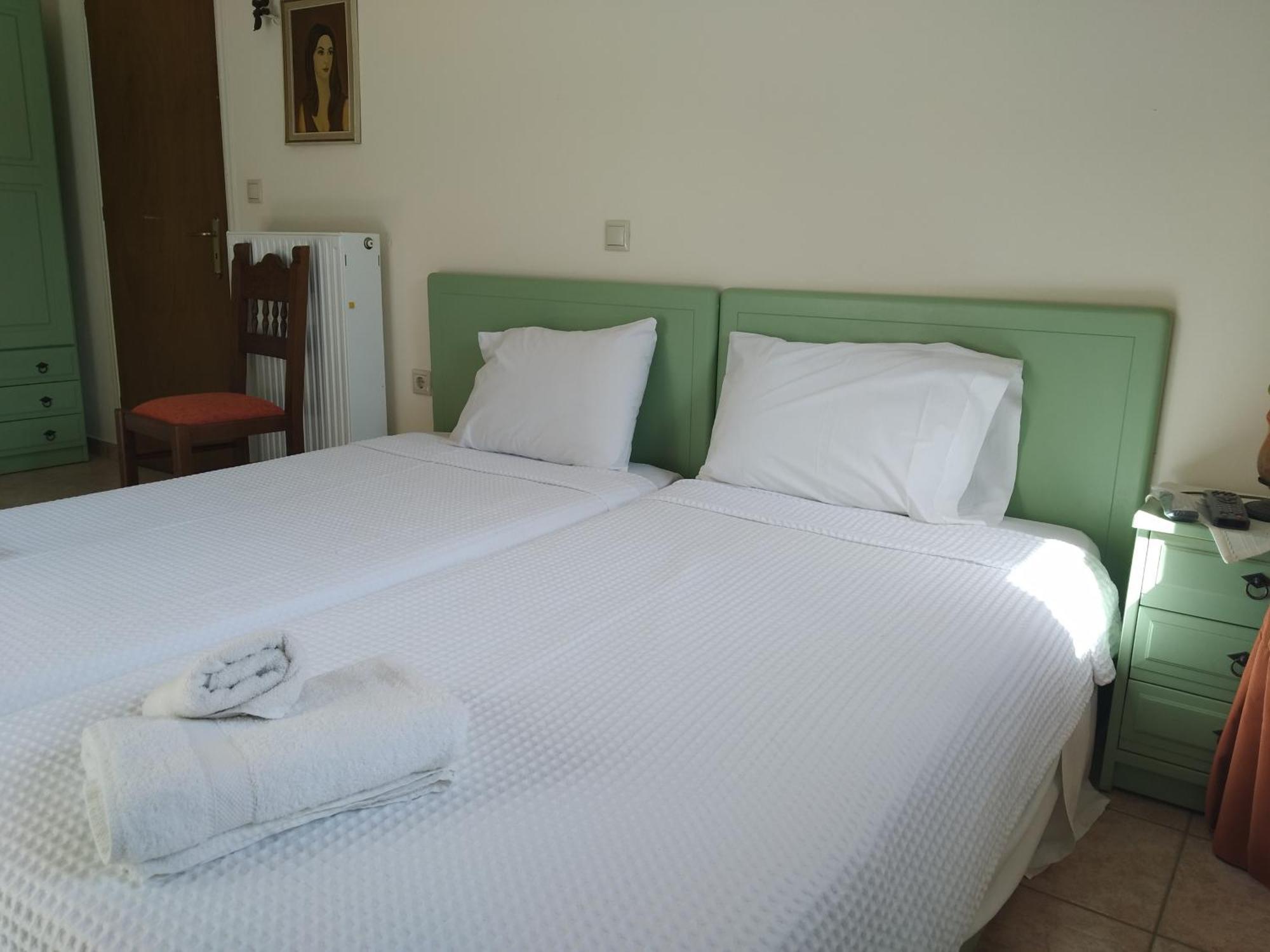 Vatoulia House Lejlighedshotel Néon Oítilon Eksteriør billede