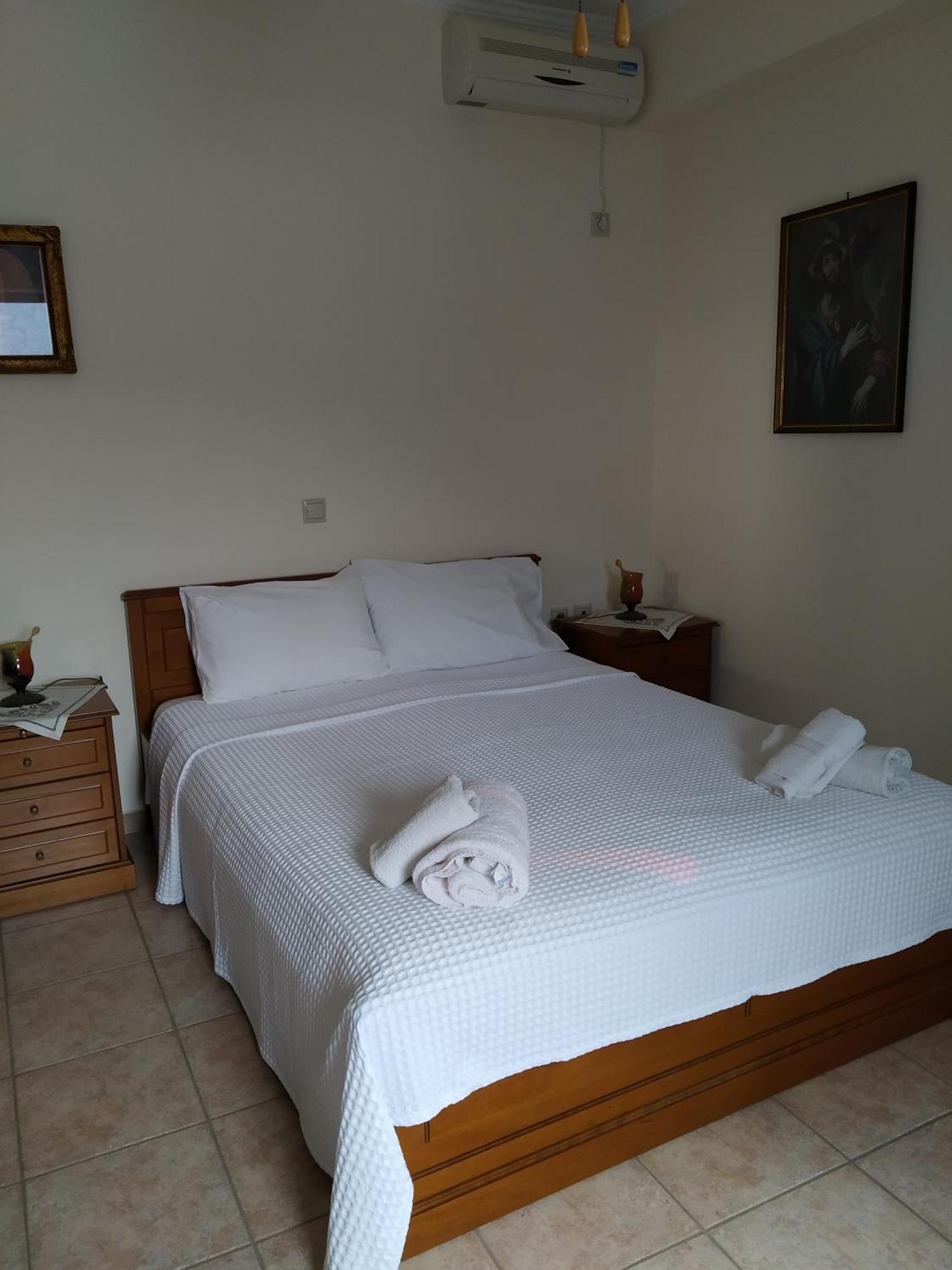 Vatoulia House Lejlighedshotel Néon Oítilon Eksteriør billede