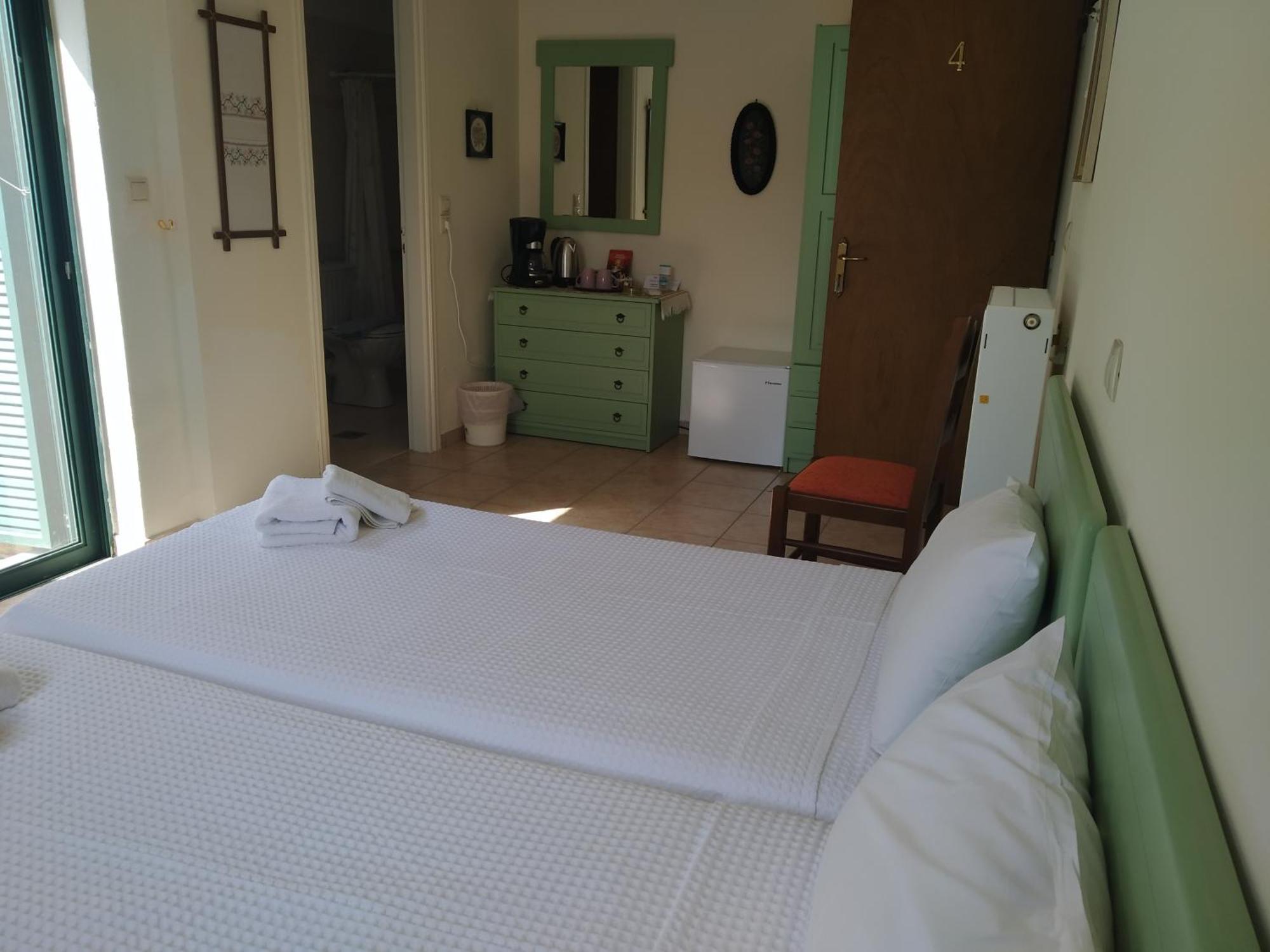 Vatoulia House Lejlighedshotel Néon Oítilon Eksteriør billede