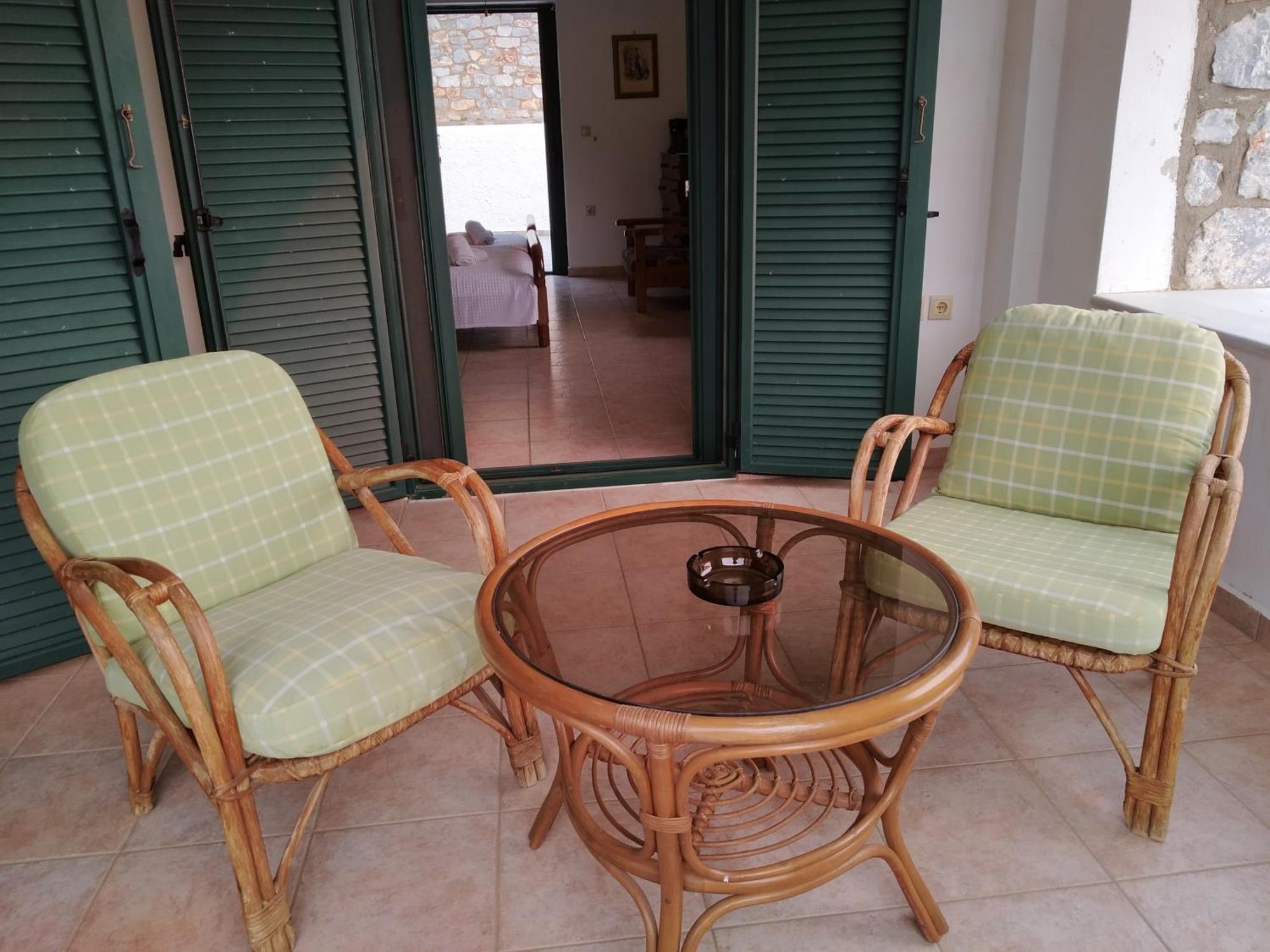 Vatoulia House Lejlighedshotel Néon Oítilon Eksteriør billede