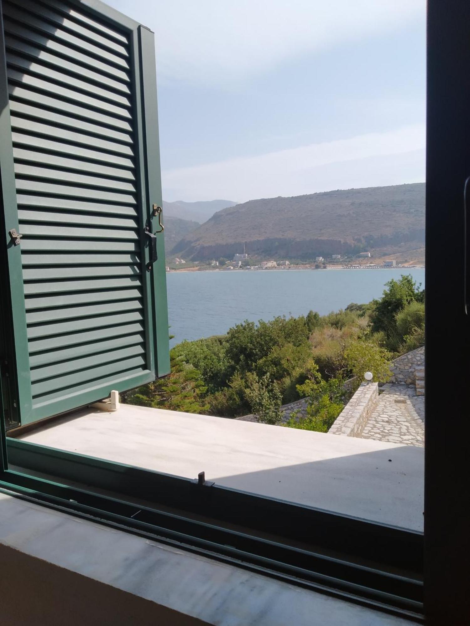 Vatoulia House Lejlighedshotel Néon Oítilon Eksteriør billede