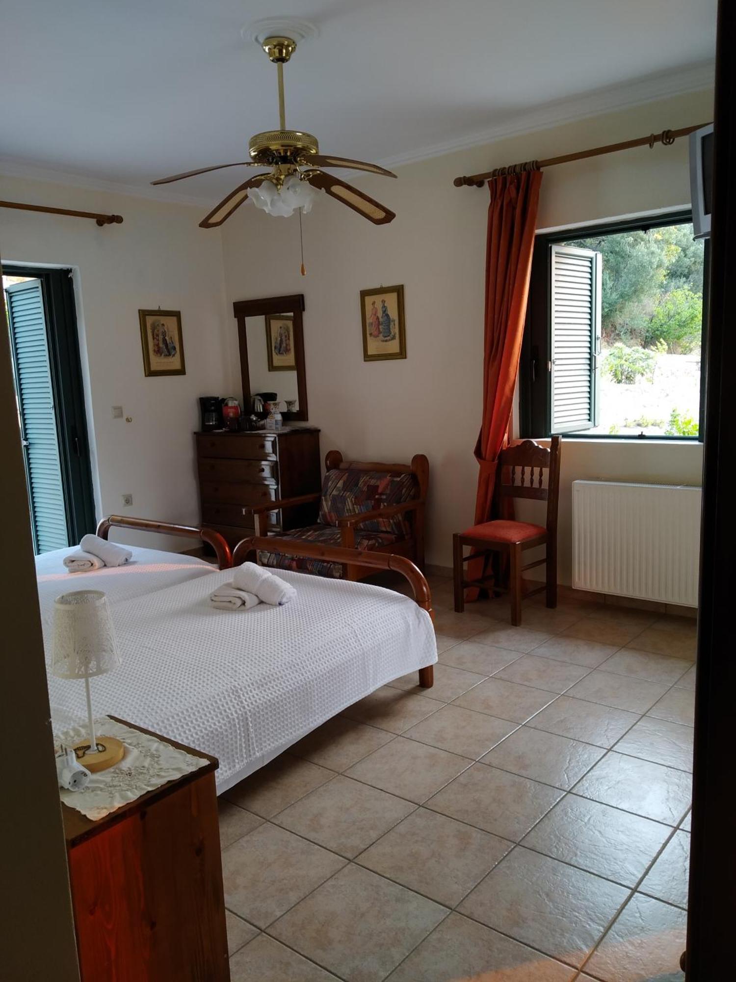 Vatoulia House Lejlighedshotel Néon Oítilon Eksteriør billede