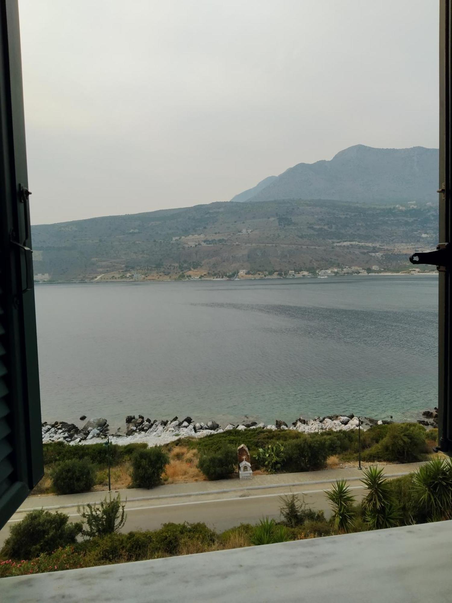 Vatoulia House Lejlighedshotel Néon Oítilon Eksteriør billede